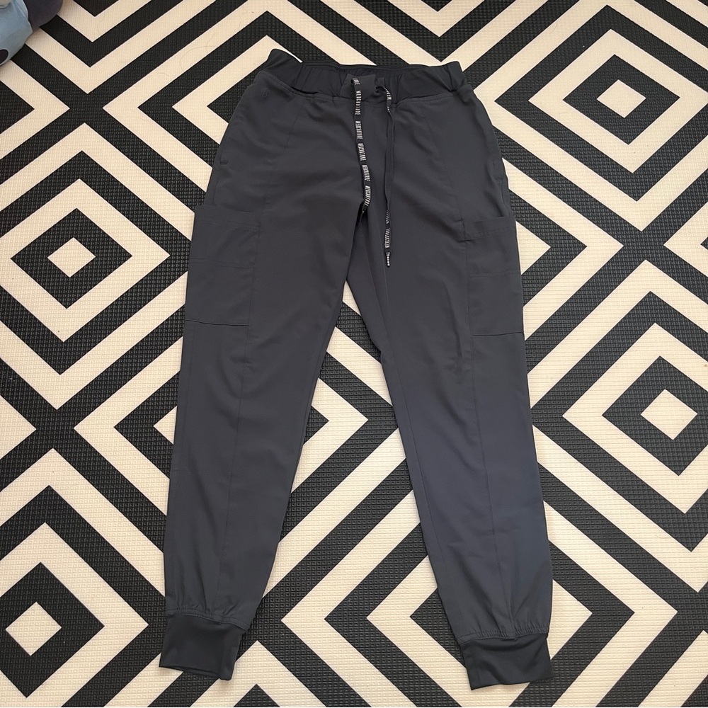 MedCouture Scrub Jogger Pants sz S Pewter